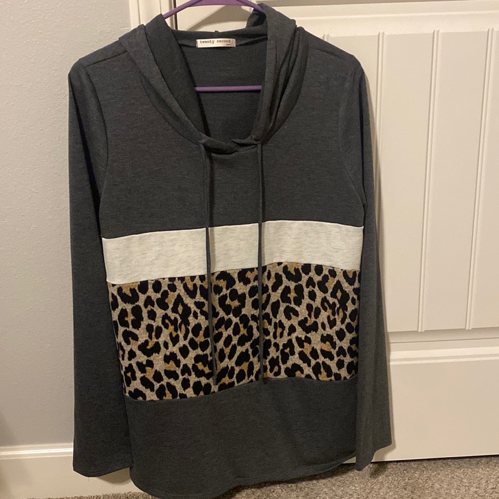 Women’s pull over